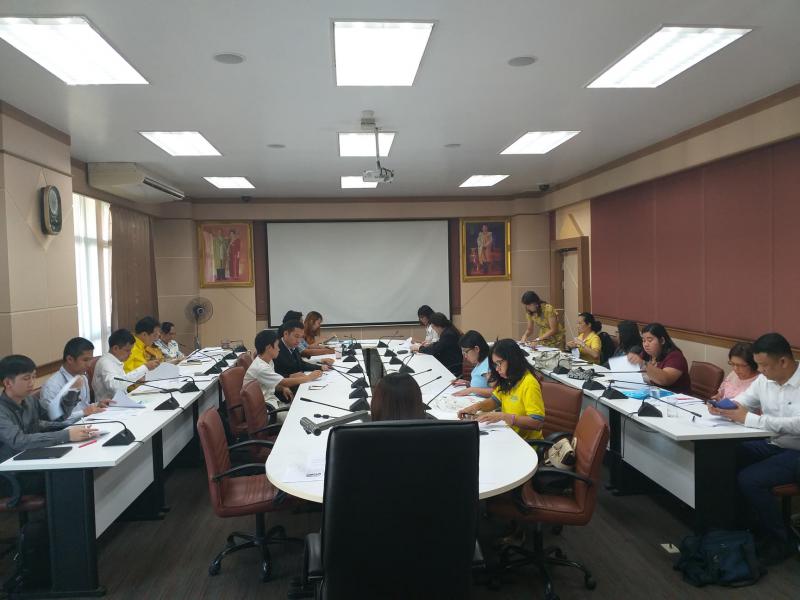 3. ประชุมเตรียมความพร้อมการจัดพิธีลงนามบันทึกตกลงความร่วมมือฯ และกิจกรรมเปิดตัวโครงการ KICK OFF วันที่ 19 พฤศจิกายน 2561 ณ ห้องประชุมอาคารเรียนรวมและอำนวยการ ชั้น 4